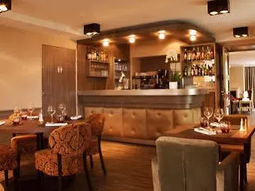 Logis Saint Simond Hotel 3*
