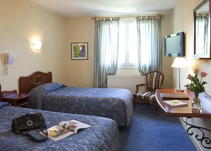 Logis Saint Simond Hotel