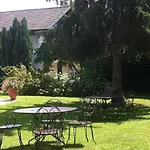 ホテル Logis Saint Simond
