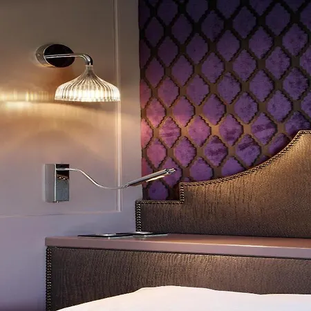 호텔 Logis Saint Simond 엑스레뱅