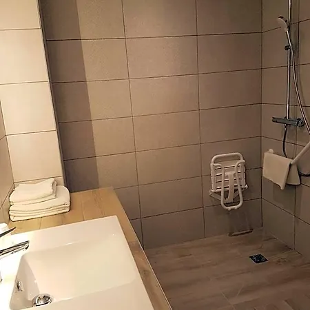 Logis Saint Simond 엑스레뱅
