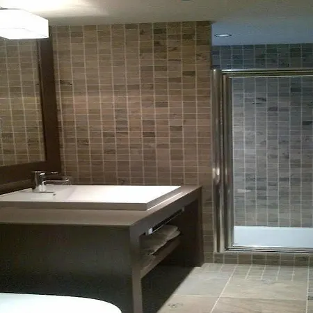 Logis Saint Simond Hotell