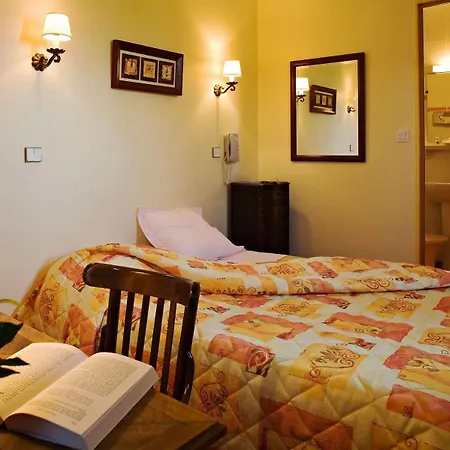 Logis Saint Simond 3* 엑스레뱅