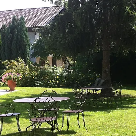 ホテル Logis Saint Simond